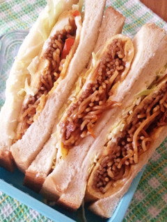 オムソバサンド-レシピのメイン写真