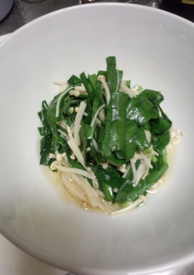 残り野菜で小鉢　ニラとエノキのおひたし-レシピのメイン写真
