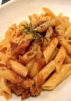 たまねぎとアンチョビのペンネ-レシピのメイン写真