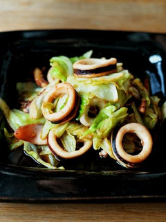 春キャベツとイカの醤油炒め-レシピのメイン写真