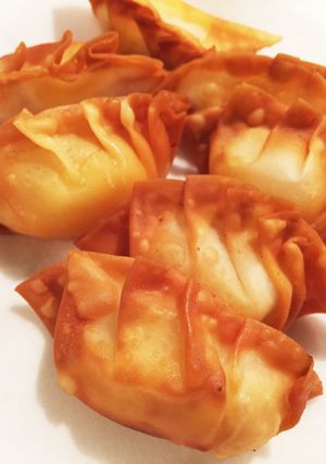 簡単でおいしい☆鶏肉とチーズの揚げ餃子-レシピのメイン写真