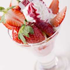 รูปของ イチゴパフェ☆