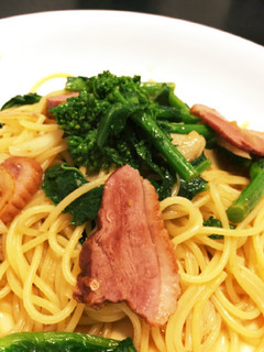 簡単!菜の花と燻製合鴨の柚子胡椒パスタ-レシピのメイン写真
