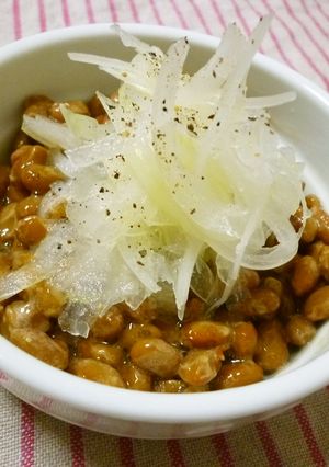 疲労回復、脂肪燃焼に！酢玉ねぎ納豆☆-レシピのメイン写真
