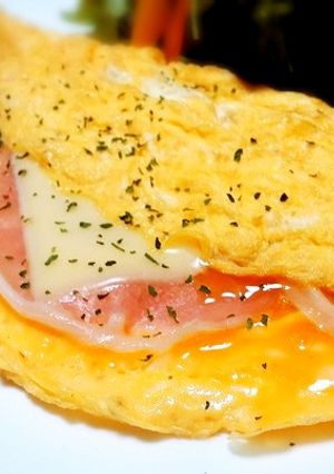 ◆ちょっと贅沢♡生ハムとチーズオムレツ◆-レシピのメイン写真