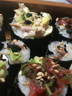 ツナと梅の海苔巻き☆-レシピのメイン写真
