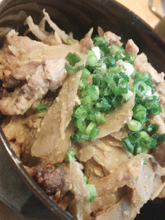 ごぼうと豚ちゃんの味噌丼-レシピのメイン写真