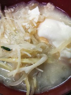 白味噌の卵まるごと味噌汁◆なつかしーっ-レシピのメイン写真