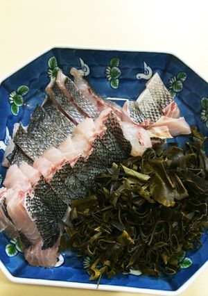 皮付き、スズキの昆布〆刺身-レシピのメイン写真