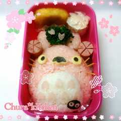 รูปของ ジブリ❃春のキャラ弁♡桜色トトロ
