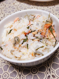 簡単!鮭の混ぜご飯-レシピのメイン写真