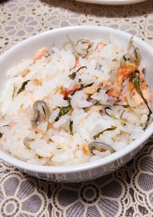 簡単！鮭の混ぜご飯-レシピのメイン写真