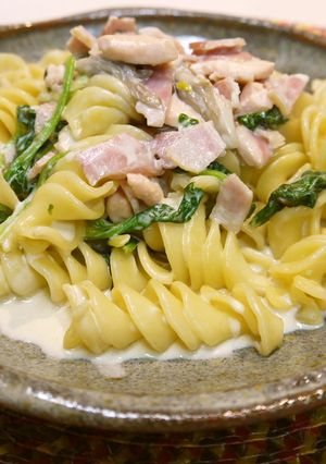サーモンとほうれん草のクリームペンネ-レシピのメイン写真