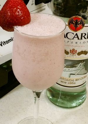 甘酸っぱいイチゴのヨーグルトラム-レシピのメイン写真