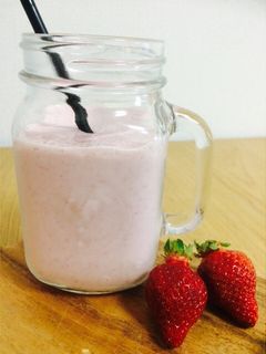 美肌効果あり☆いちごバナナスムージー-レシピのメイン写真