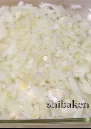 ハンバーグ等肉だね玉ねぎ千切りレンジ加熱-レシピのメイン写真