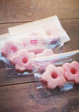 春を感じる桜のステンドグラスクッキー-レシピのメイン写真