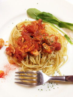 お刺身の残りで☆美味しいトマトパスタ-レシピのメイン写真