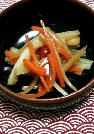カブの皮と人参セロリの簡単きんぴら-レシピのメイン写真