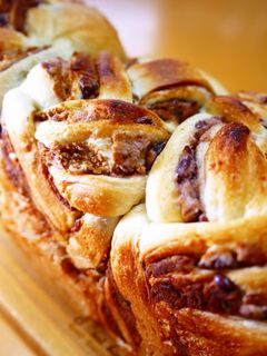 あん食パン~黒糖きな粉粒あん三つ編みパン-レシピのメイン写真