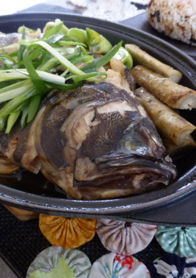 ストウブで丸ごとカレイの煮つけ-レシピのメイン写真