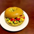 菜の花のチーズエッグベーグルサンド