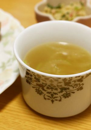 セロリとベーコンのコンソメスープ-レシピのメイン写真