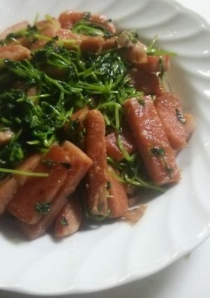 スパムと豆苗のマヨソテー-レシピのメイン写真