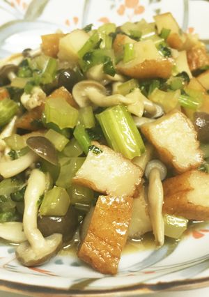 セロリとしめじ、さつま揚げの炒め煮-レシピのメイン写真