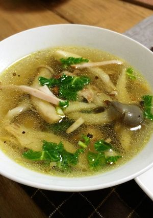 きのこのにんにくコンソメスープ-レシピのメイン写真