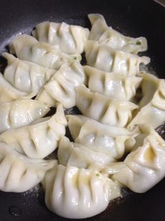 手作り餃子の皮!20枚分-レシピのメイン写真