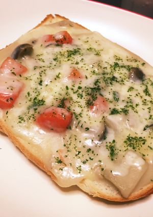 まとめて乗せて楽うま！シチュートースト-レシピのメイン写真