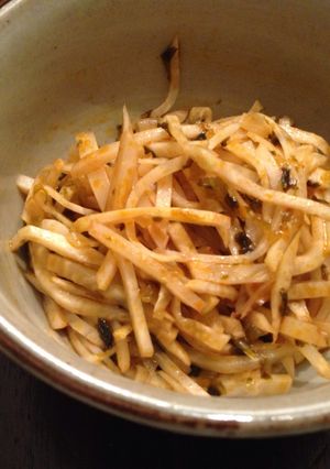 根セロリのラー油あえ(高菜味)-レシピのメイン写真