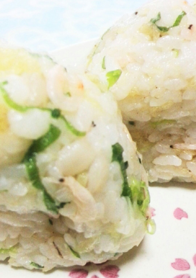 旬をいただく　桜えびのおにぎり-レシピのメイン写真