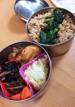 お弁当＊そぼろと唐揚げ-レシピのメイン写真