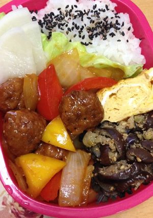 彩り野菜とミートボールのお弁当-レシピのメイン写真