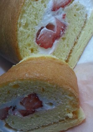 ロールケーキ生地(型はオーブンの天板で)-レシピのメイン写真