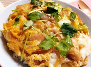 めんつゆで簡単！鶏むね肉のやわらか親子丼-レシピのメイン写真