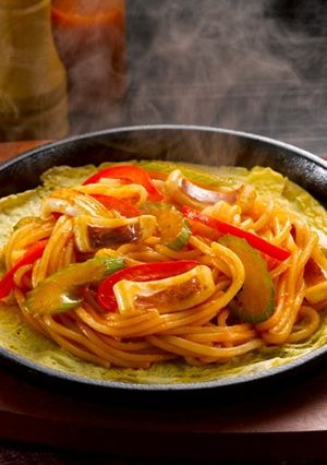 名古屋めし！薄焼き玉子の上にナポリタン-レシピのメイン写真