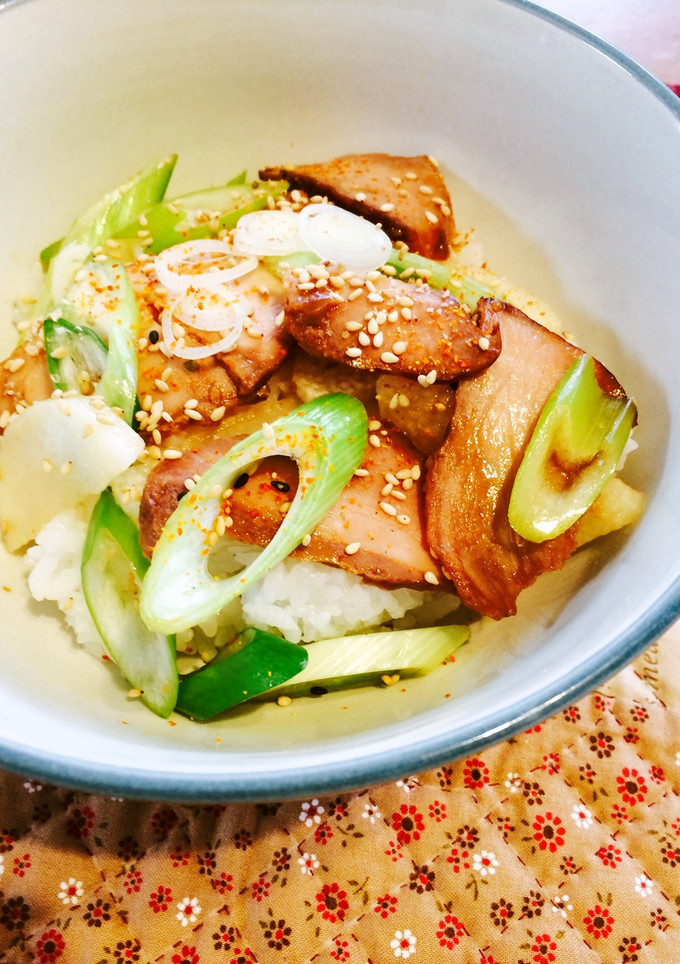 簡単・焼豚丼　～シャキシャキ野菜と～-レシピのメイン写真