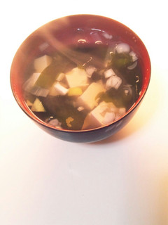 豆腐とわかめのお吸い物-レシピのメイン写真