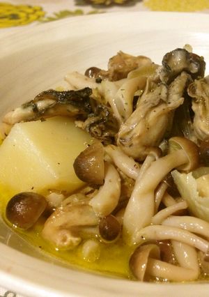 簡単過ぎっ☆オリーブ香るオイスター煮♪-レシピのメイン写真