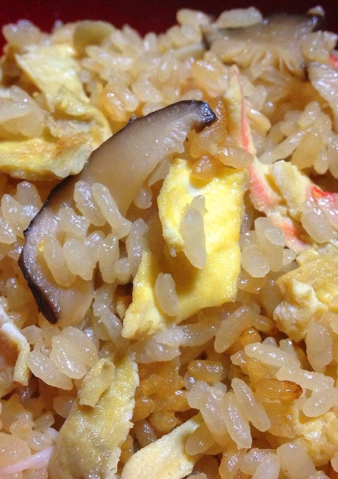 ☆カニカマと薄焼き卵の炊き込みご飯★-レシピのメイン写真