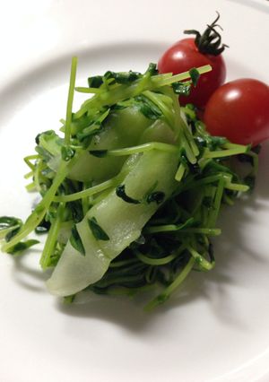 豆苗と青梗菜のグリーンな炒め物-レシピのメイン写真