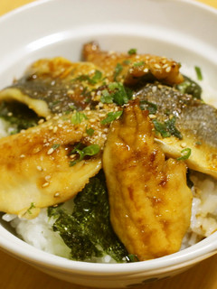 夫が愛する♡アジの蒲焼丼-レシピのメイン写真