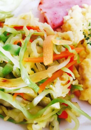 朝食に♪千切りキャベツのコンソメ炒め-レシピのメイン写真