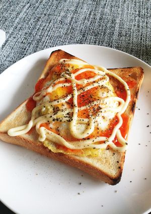 ズボラ!!絶品目玉焼きのせトースト-レシピのメイン写真