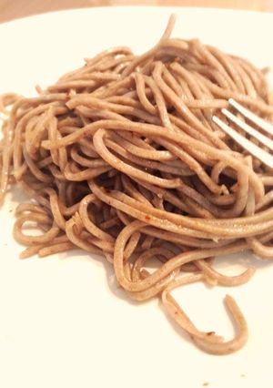 簡単＊ココナッツオイル蕎麦ペペロンチーノ-レシピのメイン写真