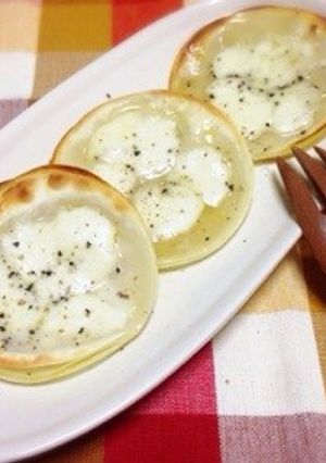 簡単！モッツァレラ&はちみつデザートピザ-レシピのメイン写真
