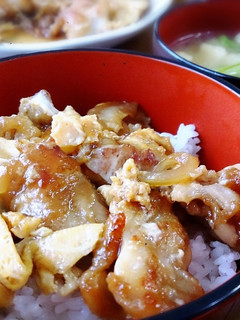 モモ肉で簡単うまうま!とりたま丼-レシピのメイン写真